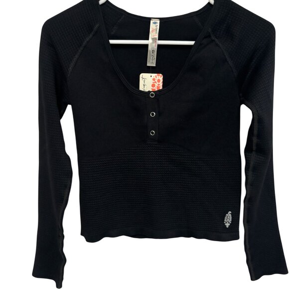 FP Movement by Free People Tops - FP Movement by Free People Black Crop Top.  Size M/L.  NWT